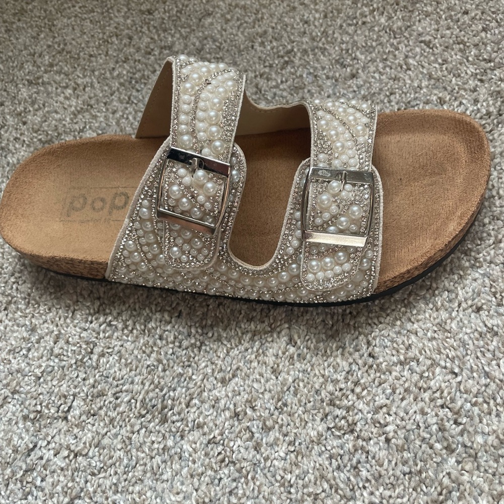 Elegant Pearl Embellished Sandals